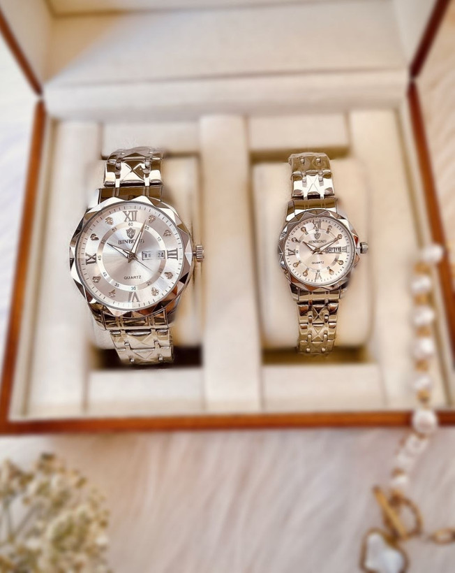 ☑️BIN BOND Couple watch👩❤️💋👨 《highe quality》 watch ⌚️بین باند مدلی نو مقاوم دربرابر آب برندشرکتی دارای روز شمار ایام هفته بند استیل فولاد شیشه سافایر شب نما قفل دو پروانه موتور کوارتز