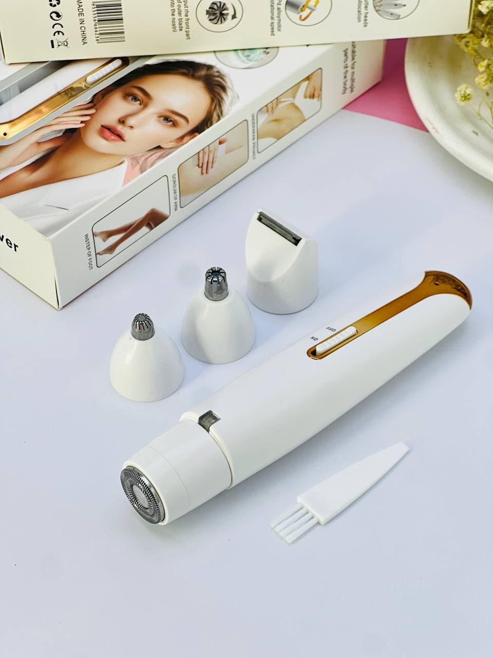 😍موزن ۴کاره برقی  ✨کیفیت عالی  دارای 4 عدد سری,یک عدد برس تمیز کننده,یک عدد کابل USB