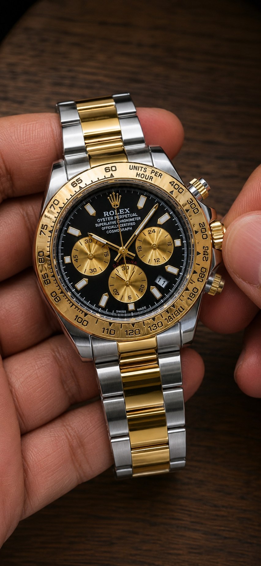 ROLEX  Cosmogrqph Daytona                    ✨✨⌚️شکوه طلا روی مچ شما...   🔻مردونه رولکس دیتونا   کرنوگراف  قفل رولکسی( دو قفل ) بنداستیل  دارای روزشمار  شيشه کریستال بزل چرخان